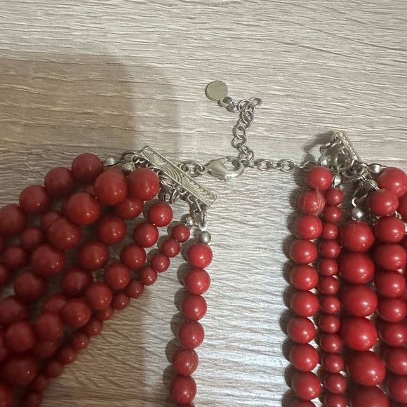 Elegant Red Beaded Necklace - Picture 2 of 6